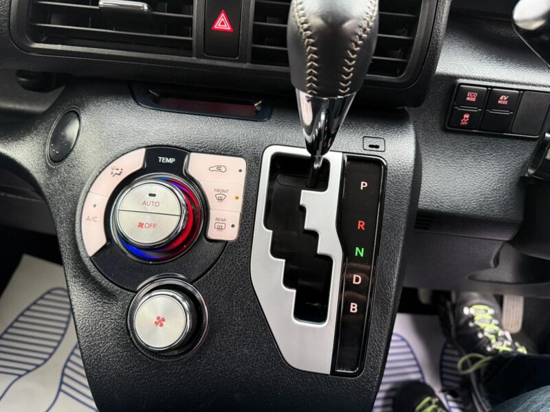 2020 Toyota Sienta Hybrid 1.5 – 7 Seater Hybrid MPV for Sale in Manchester | ULEZ Free | Automatic