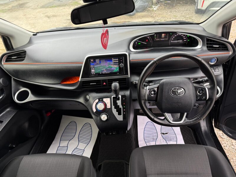2020 Toyota Sienta Hybrid 1.5 – 7 Seater Hybrid MPV for Sale in Manchester | ULEZ Free | Automatic
