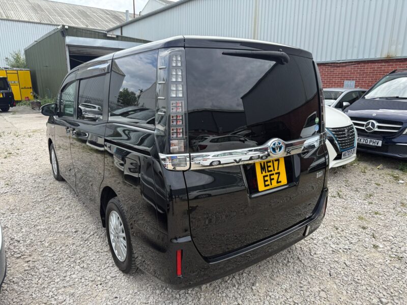 2017 Toyota Voxy 1.8 Hybrid – ULEZ Free | Euro 6 | 7 Seater MPV for Sale in Manchester
