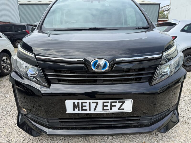2017 Toyota Voxy 1.8 Hybrid – ULEZ Free | Euro 6 | 7 Seater MPV for Sale in Manchester
