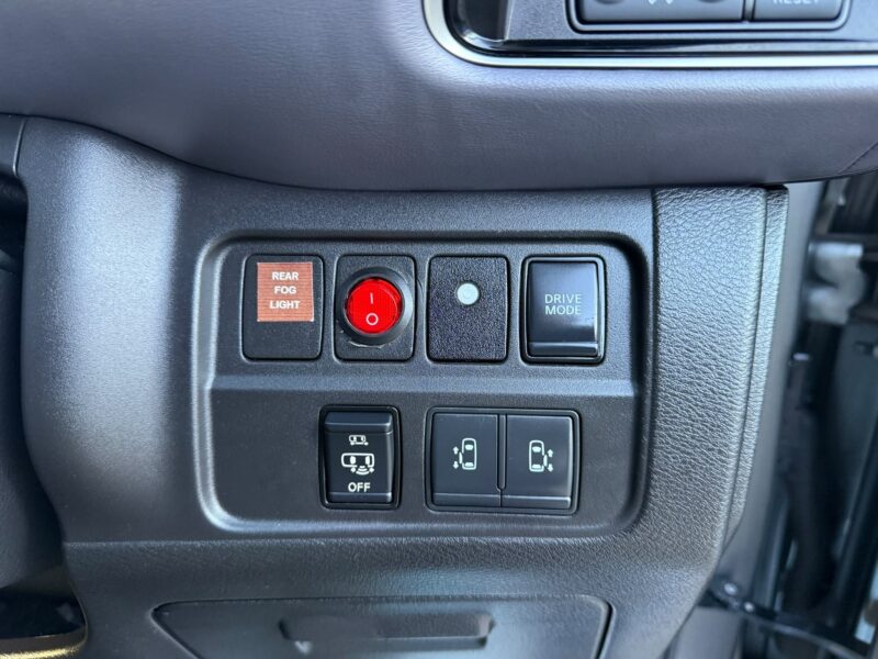 2021 Nissan Serena e-Power Highway 1.2 Hybrid – Automatic In Manchester UK