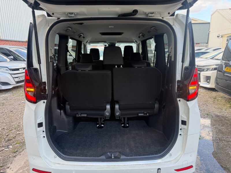 2022 Toyota Noah 1.8 Hybrid – Used Hybrid MPV in Manchester UK