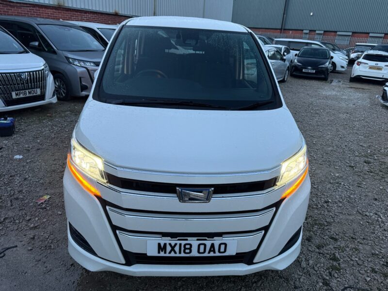 2018 Toyota Noah Hybrid 1.8 Automatic for Sale in Manchester, UK – ULEZ Compliant, Euro 6