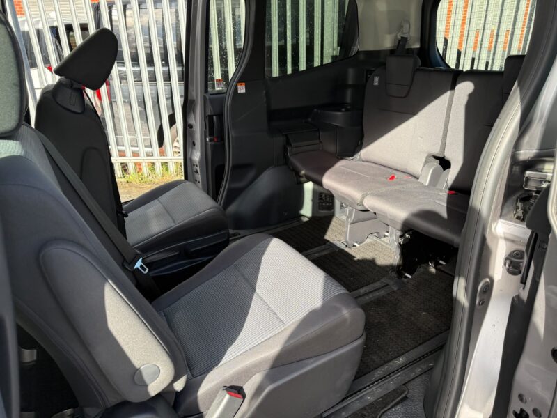 2022 Toyota Noah 1.8 Hybrid Automatic 7 Seater Manchester UK