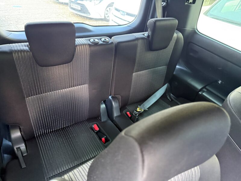2020 Toyota Voxy 1.8 Hybrid Automatic 7 Seater – Manchester UK