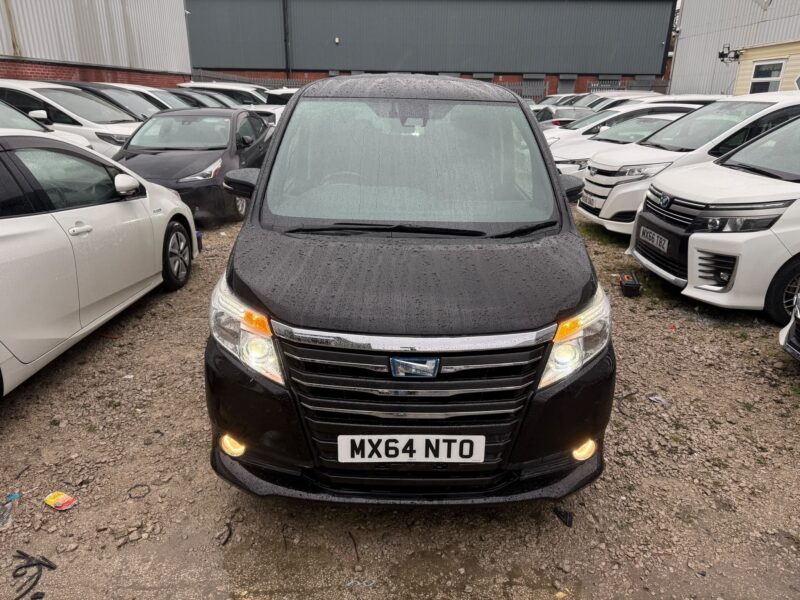 2015 Toyota Noah 1.8 Hybrid Automatic for Sale in Manchester, UK – Full Leather Seats